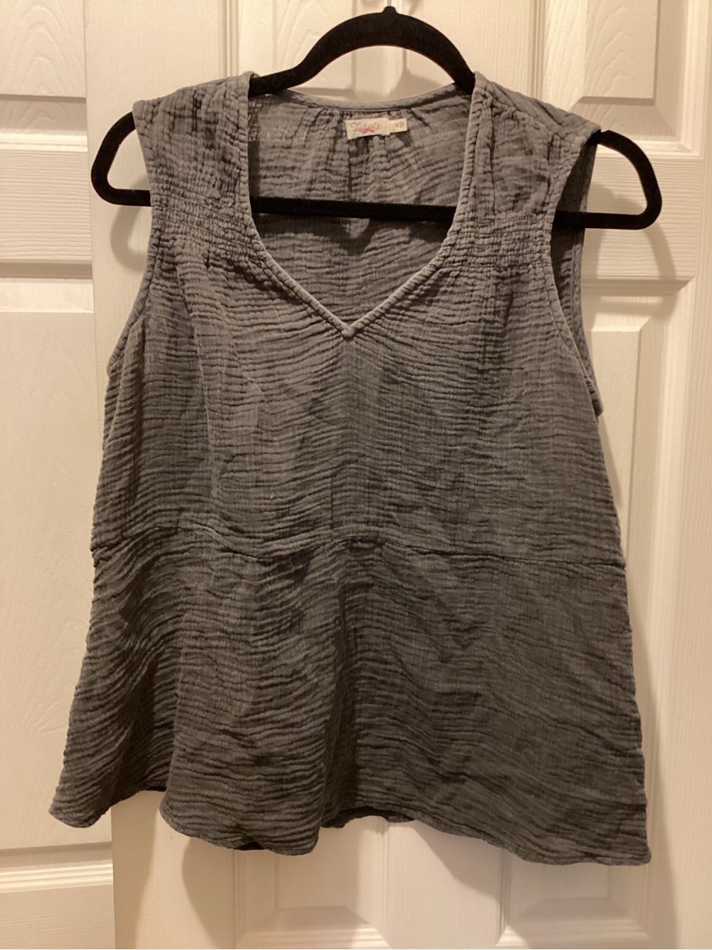 Faherty Textured V-Neck Sleeveless Tank - Gray